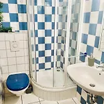 Souterrain Monteurwohnung Mit Sauna Und Garten Rostock
