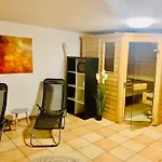 Souterrain Monteurwohnung Mit Sauna Und Garten Apartment *